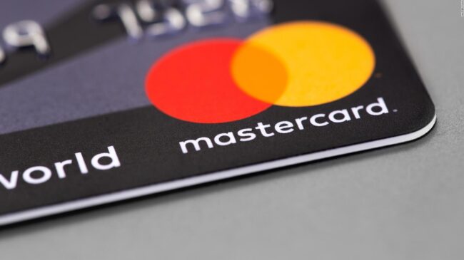Mastercard bloquea a varios bancos de su red para cumplir con las sanciones internacionales impuestas a Rusia