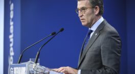Feijóo presenta más de 55.000 avales que le respaldan: "Pelearé por cada voto"