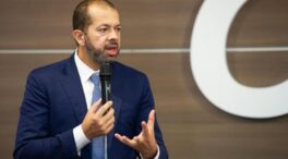 El presidente de la CNMC de Brasil defiende los beneficios de reducir el mercado a tres 'telecos'