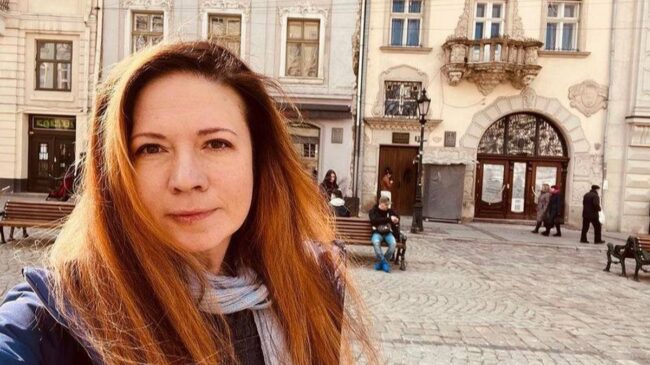 Una periodista rusa muere en un bombardeo contra un centro comercial en Kiev que también deja otra muerte y dos heridos