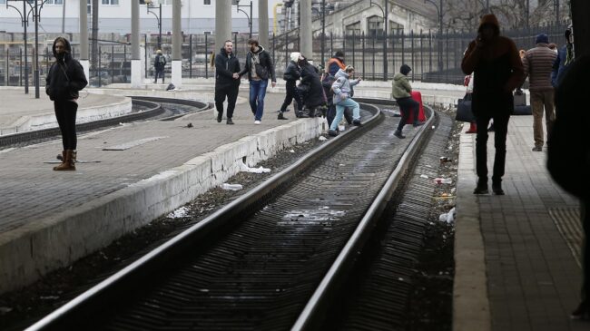 (VÍDEO) Rusia bombardea el centro de Kiev en el área de la principal estación de tren de la capital ucraniana