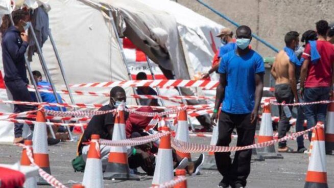 Marruecos arresta a 231 inmigrantes del Sáhara Occidental que intentaban llegar a Canarias en medio de las nuevas relaciones con España