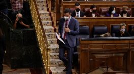 Pedro Sánchez rectifica ante las críticas y anuncia el envío de armas a Ucrania