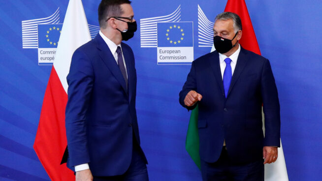 El Parlamento Europeo urge a bloquear los fondos a Polonia y Hungría mientras estos acogen refugiados