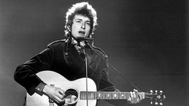 Bob Dylan anuncia su primer libro tras 18 años