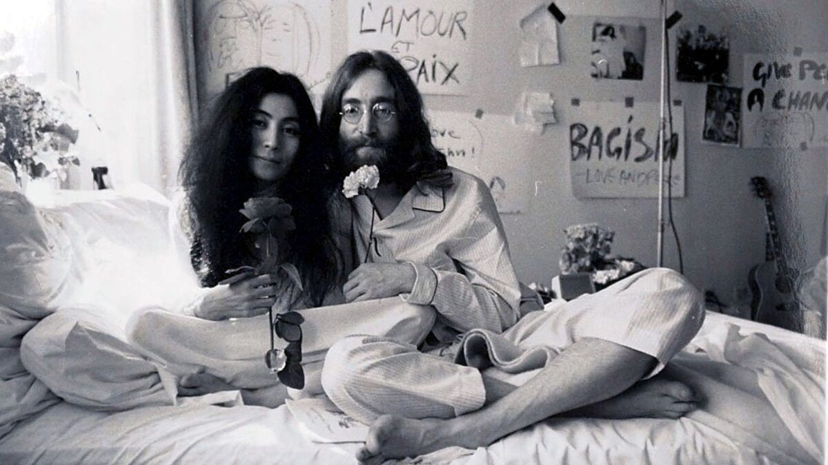 (VÍDEO) 150 emisoras europeas emiten a la vez la canción ‘Give Peace a Chance’ de John Lennon
