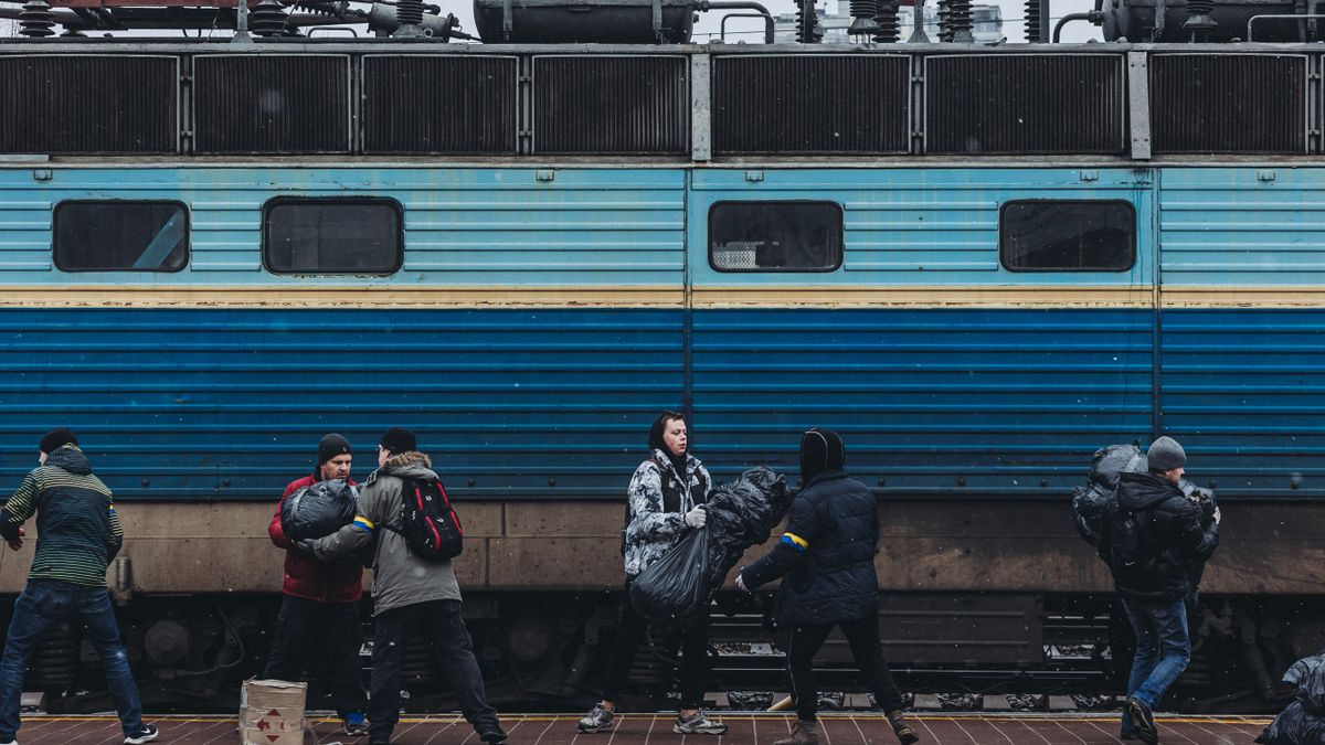 Ucrania califica de «cínicos» los corredores humanitarios anunciados por Rusia por trasladarlos a su territorio