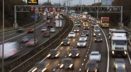 Las novedades de la nueva ley de tráfico: seis puntos menos por el móvil al volante y adiós a los 20km/h para adelantar