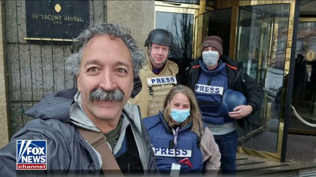 Un cámara de la cadena Fox News y una periodista ucraniana mueren en un ataque a las afueras de Kiev