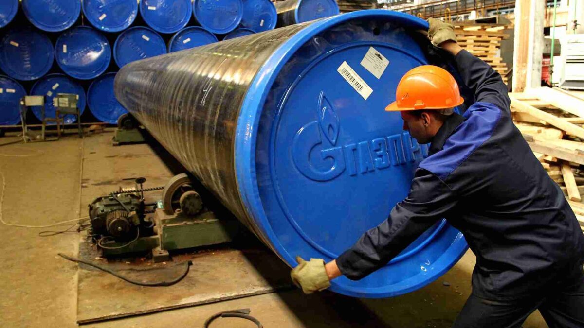 Gazprom mantiene su suministro de gas para Europa a través de Ucrania, según medios oficiales rusos