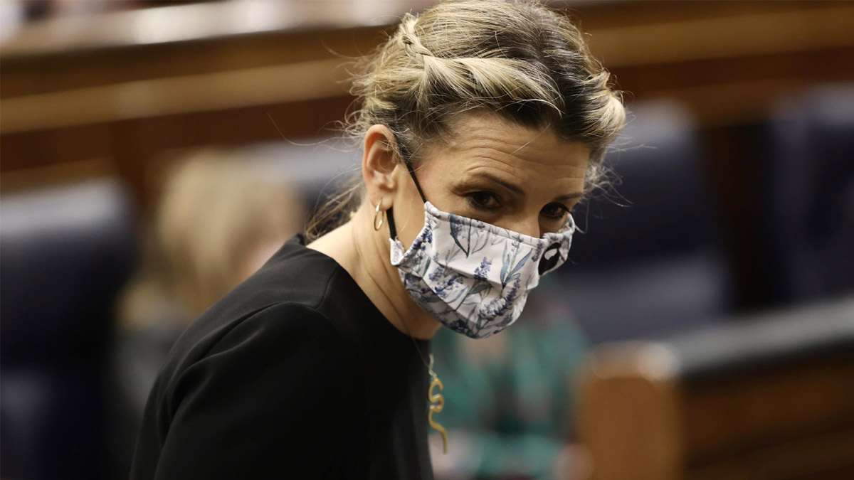 Yolanda Díaz dice a Podemos que «la diplomacia no se ha interrumpido» con el envío de armas a Ucrania