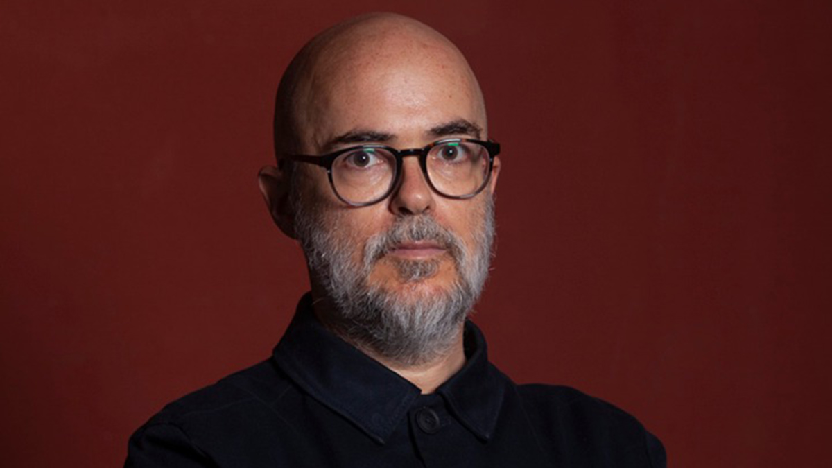 Santiago Loza, el escultor de universos frágiles y de criaturas rotas 