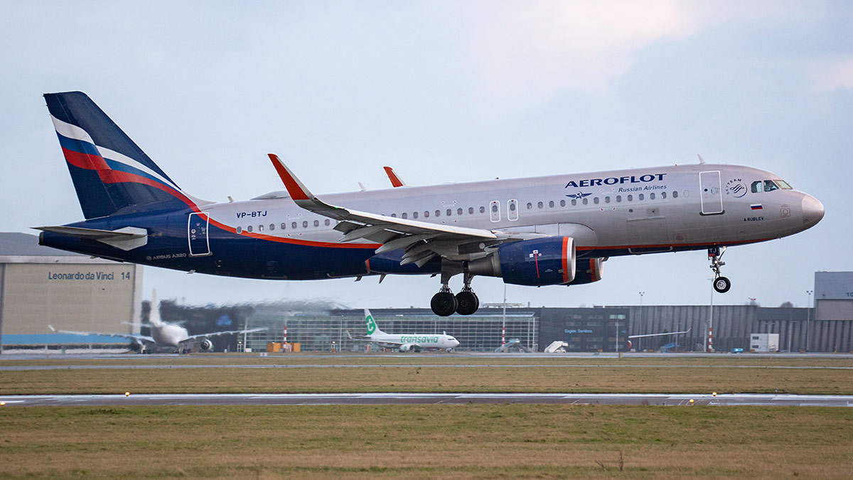 Cómo recuperar lo abonado por ese vuelo a Rusia que ya no vas a coger