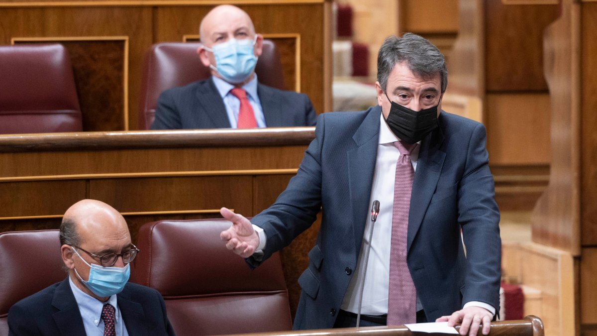 El PNV se posiciona a favor del plan antichoque del Gobierno: «No se entendería un no rotundo»