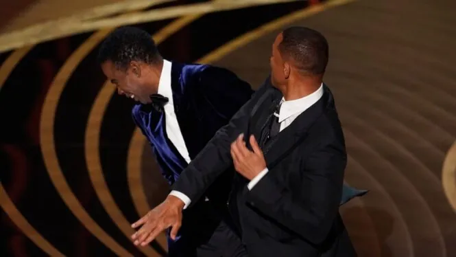 Los Oscar condenan la bofetada de Will Smith y estudiarán un castigo