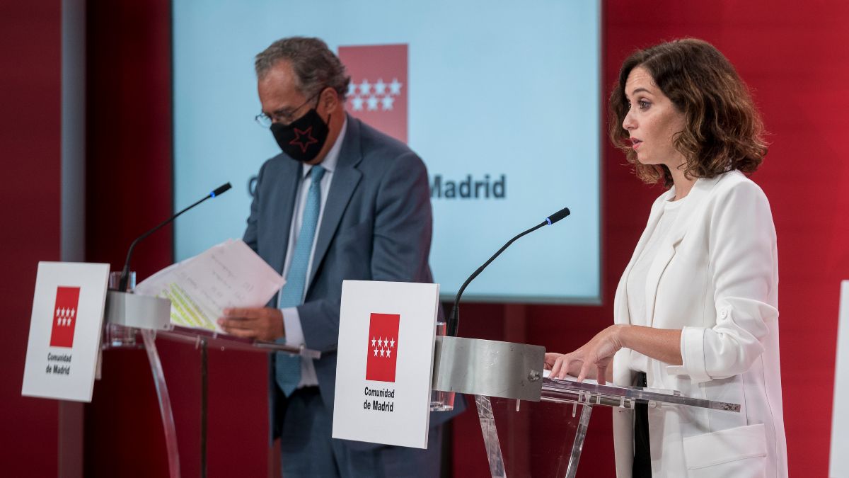 El Gobierno de Ayuso, encantado con que Feijóo dé un paso adelante para liderar el PP