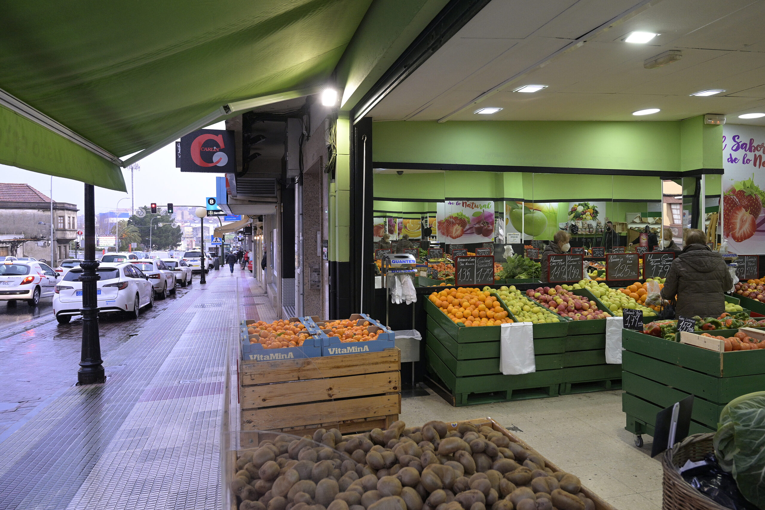 Los mercados madrileños dicen «no notar» la huelga de transportistas