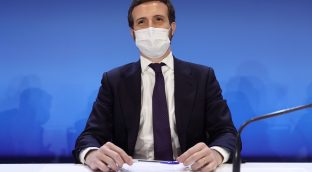 Casado lamenta, en su despedida, «todo lo que haya hecho mal»