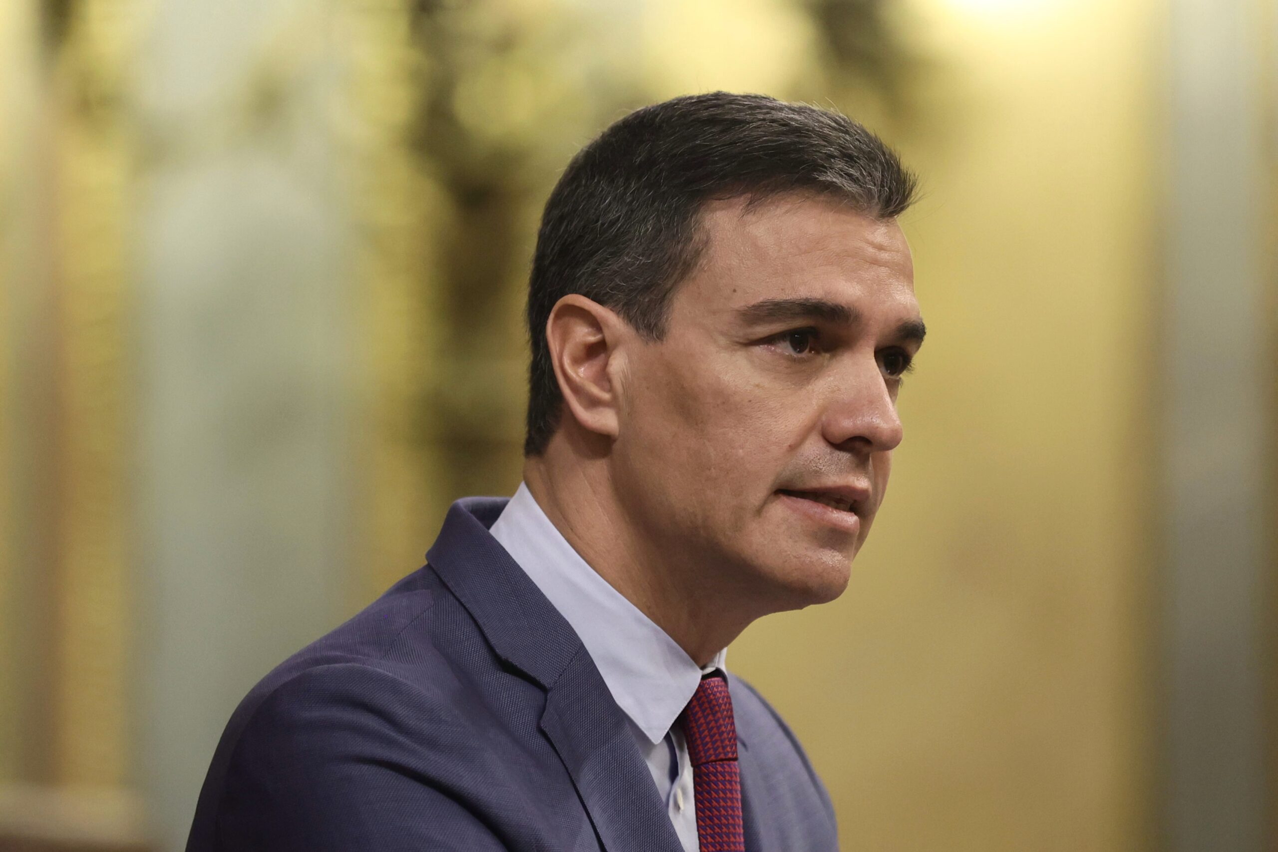 Sánchez traslada su solidaridad con los ucranianos tras un mes de guerra