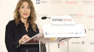 El Gobierno traspasa 500 millones a las comunidades autónomas para vivienda social