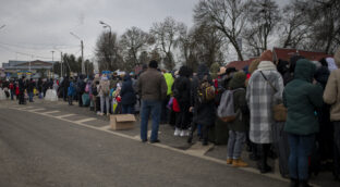 La Cruz Roja confirma el fracaso del segundo intento de evacuación de civiles en Mariúpol