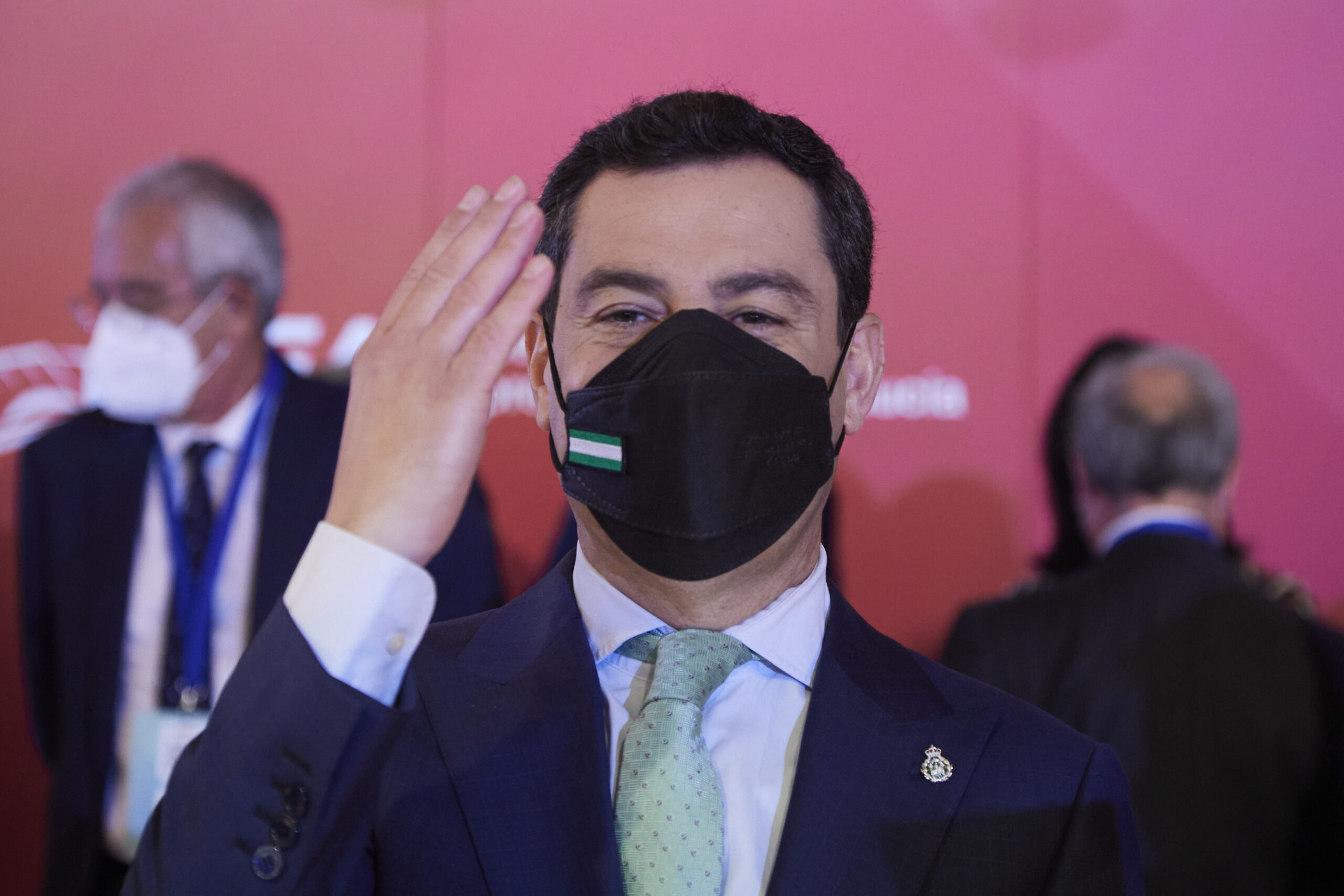 Moreno entrega las Medallas al Mérito de Protección Civil