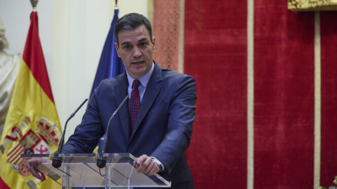 Sánchez anuncia que el viernes llegará un avión desde Ucrania con niños con cáncer