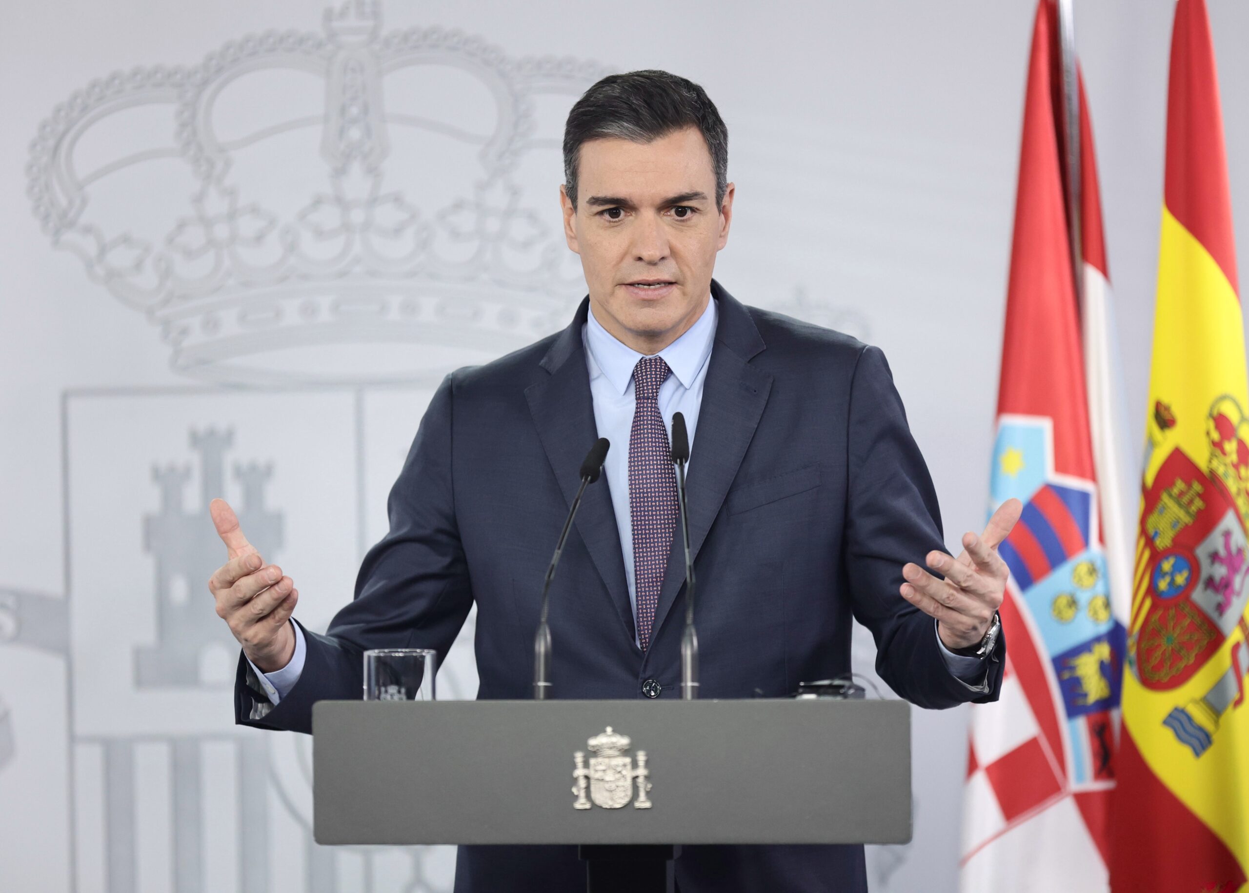 Sánchez defiende aumentar el presupuesto de defensa