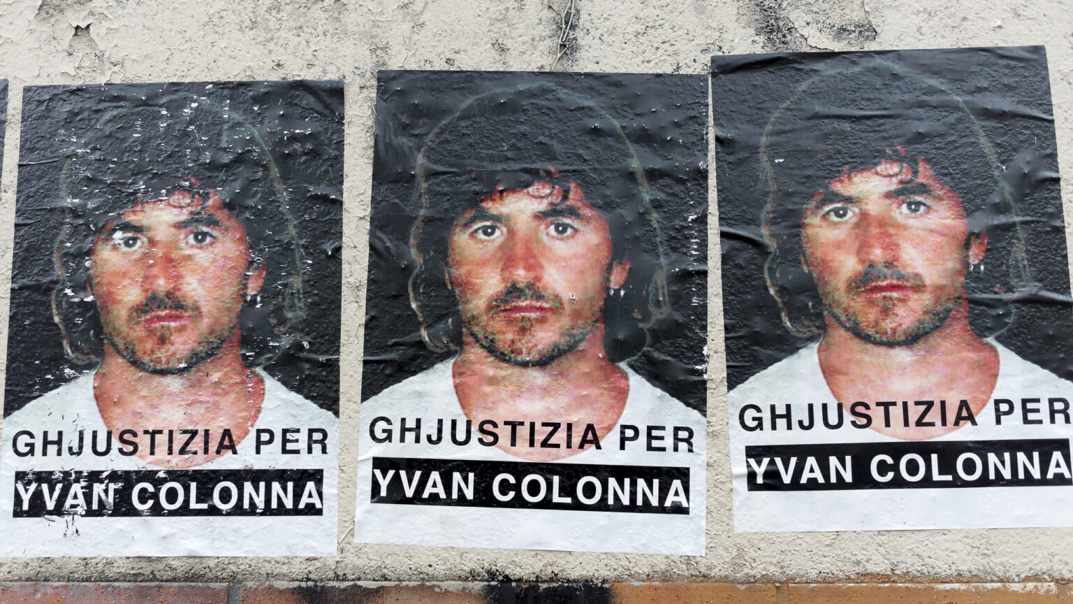 Macron llama a la «calma» en Córcega tras la muerte del independentista Yvan Colonna