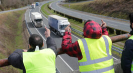 Interior despliega 25.000 agentes para garantizar el suministro de productos básicos