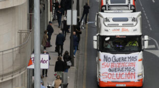 El paro indefinido de transportistas llega este martes a su noveno día