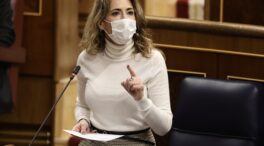El Gobierno acuerda con los transportistas un descuento de 20 céntimos en el combustible