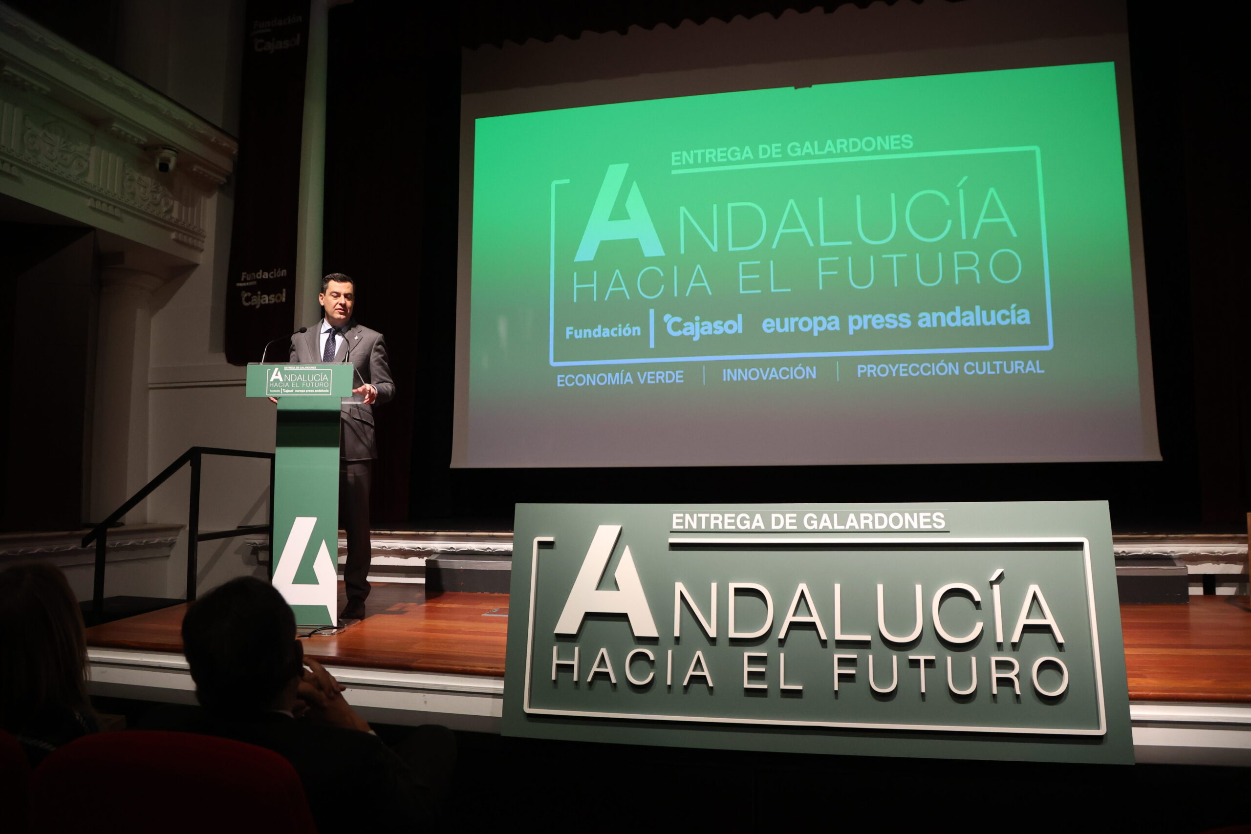 Renault, Icaria Atelier y Sara Baras, premios «Andalucía hacia el futuro»