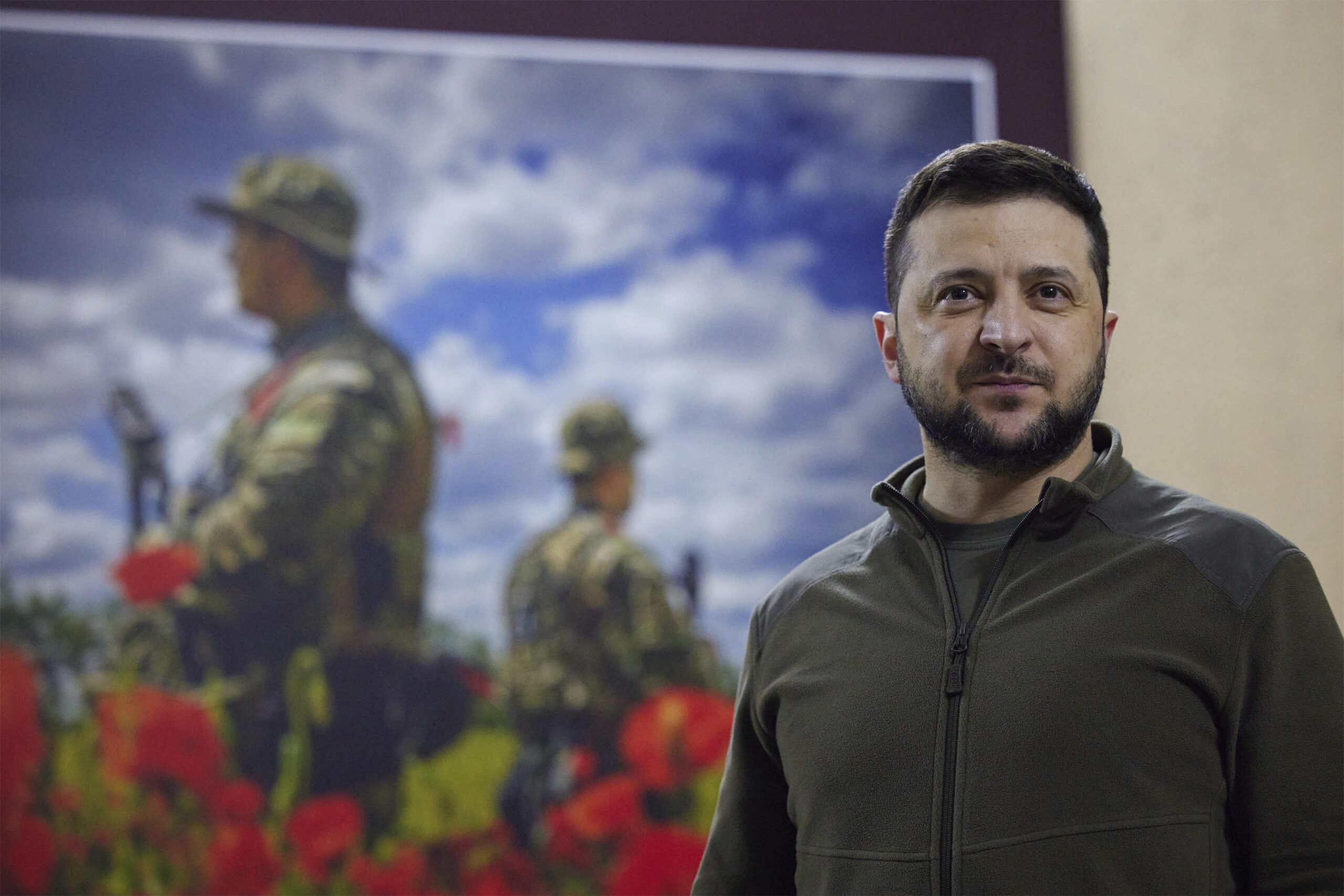 Rusia reducirá sus operaciones militares y Ucrania ofrece su renuncia a la OTAN