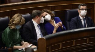 Sánchez se queda solo en el Congreso en su defensa del giro en el Sáhara