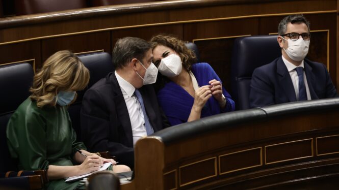 Sánchez se queda solo en el Congreso en su defensa del giro en el Sáhara