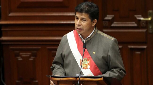 El presidente de Perú se salva de su destitución: el Congreso rechaza cesarle por "incapacidad moral"