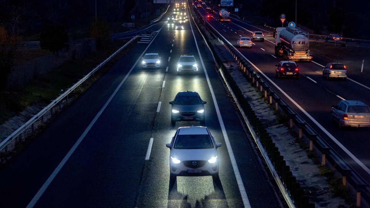 Varapalo a la DGT por un radar que multa a 80 km/h en plena autovía y sin señalizar