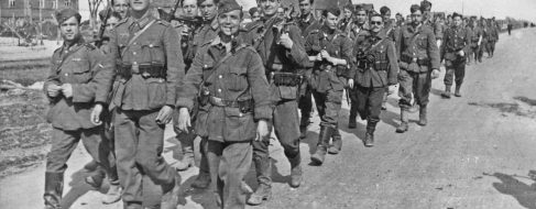 Españoles frente a Rusia