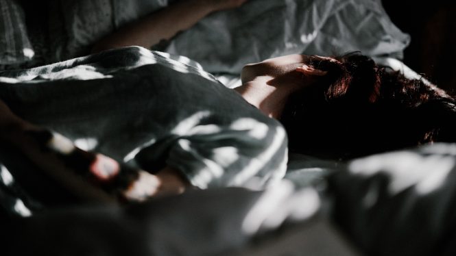 Del sueño ligero de Berlín a la corta noche de Moscú: así dormimos los europeos