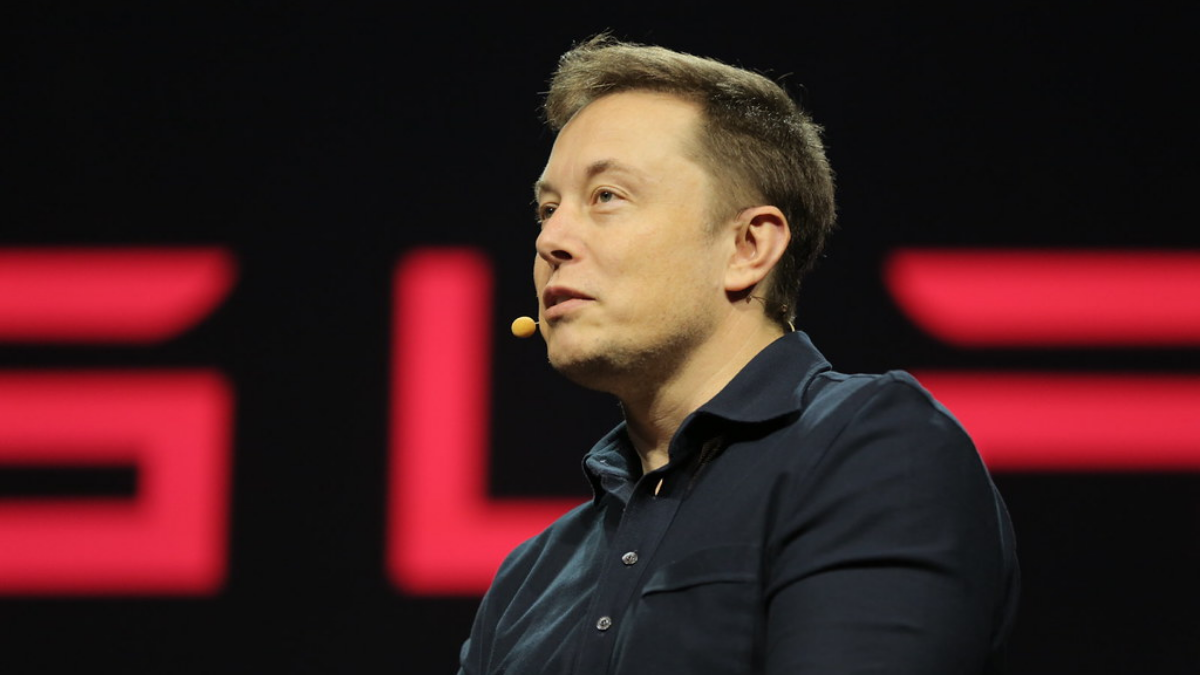 Musk anuncia que «supuestamente» vuelve a tener el covid: «Es el virus de Teseo»