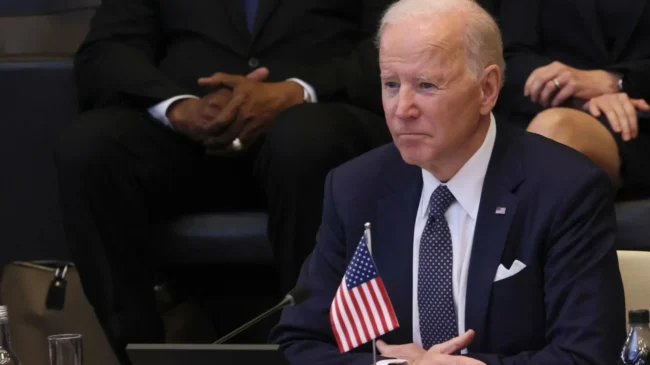 Biden confirma la liberación de un estadounidense en un intercambio de prisioneros con Moscú