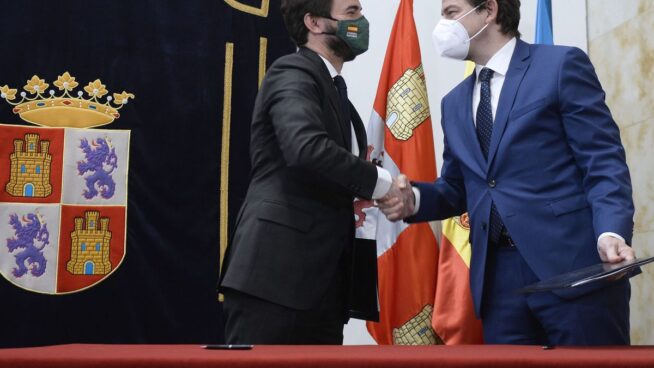 Mañueco afirma estar "orgulloso" del programa acordado con Vox y aclara que no habrá 'pin parental' en Castilla y León