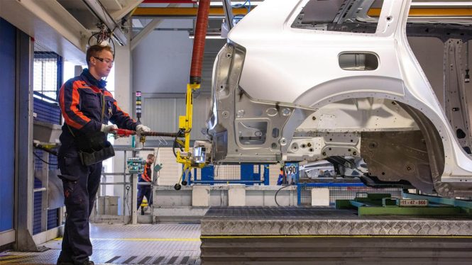 17.000 trabajadores del sector del motor entran en un ERTE por el paro de los transportistas