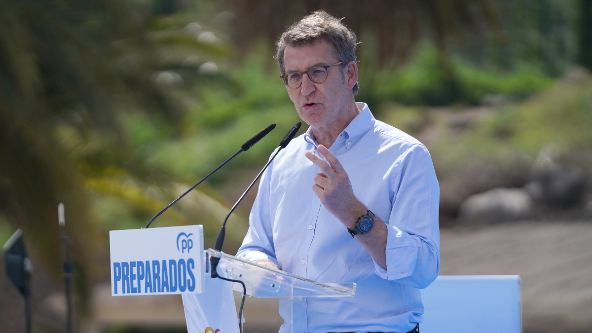 Feijóo defiende un proyecto de «centralidad» sin representación «ni a la izquierda del PSOE ni a la derecha del PP»