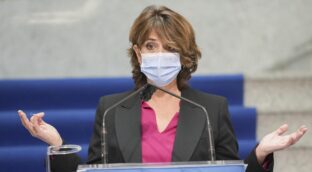 Delgado coloca de 'número dos' en la Fiscalía Antidroga al hermano de un senador del PSOE