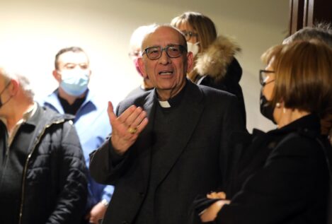 Las víctimas de abusos piden a Omella que colabore con el Defensor del Pueblo