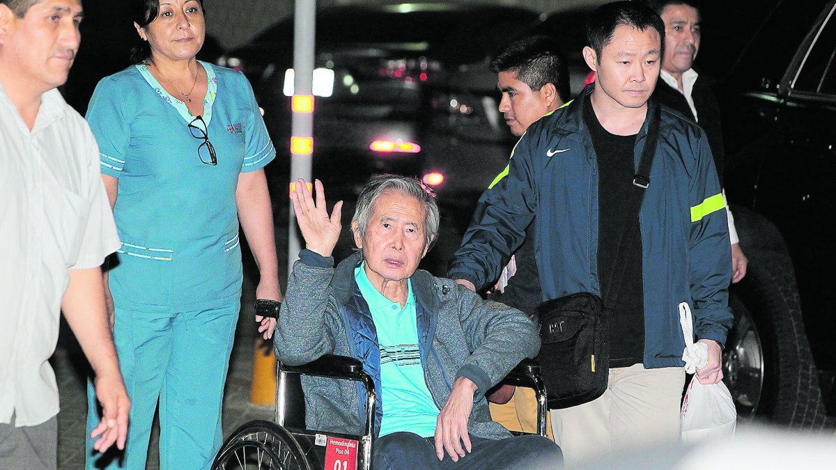 Fujimori no podrá abandonar Perú en 18 meses por el 'caso Pativilca' mientras se debate su indulto