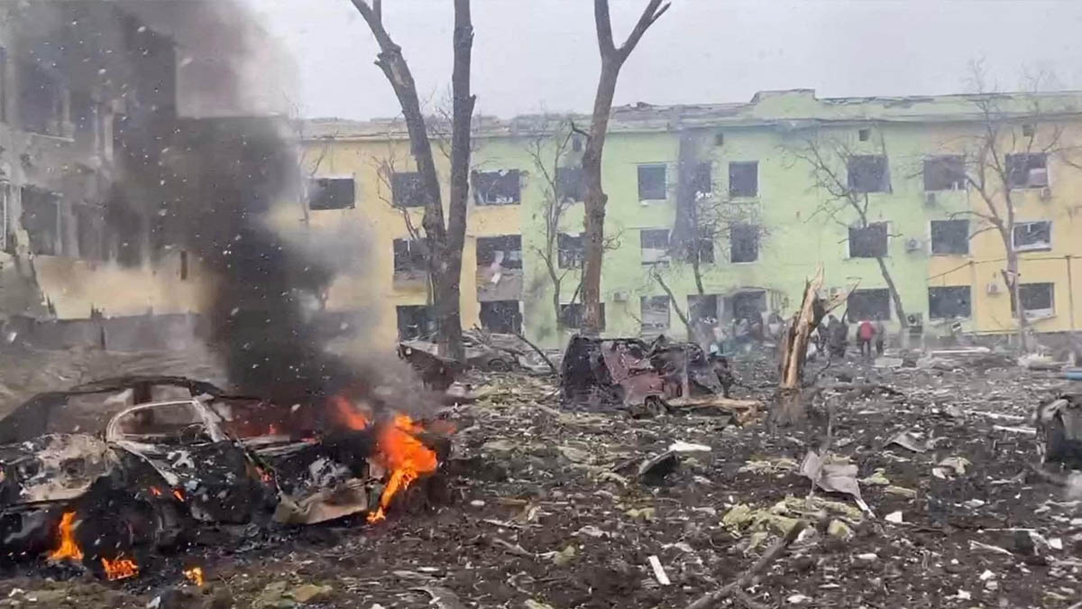 Mueren una mujer embarazada y su bebé que huyeron del hospital de Mariúpol bombardeado por Rusia