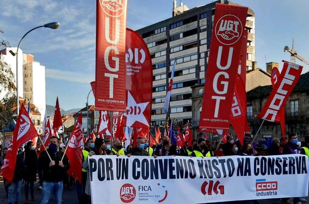 UGT baraja romper con CCOO en el sector agroalimentario entre acusaciones de machismo
